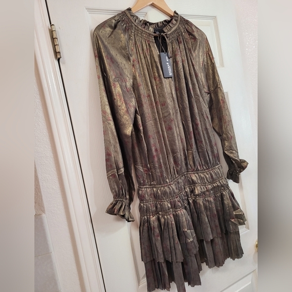 Anthropologie Current Air Gold Satin Metallic Floral Tired Mini Dress Medium - Picture 4 of 8